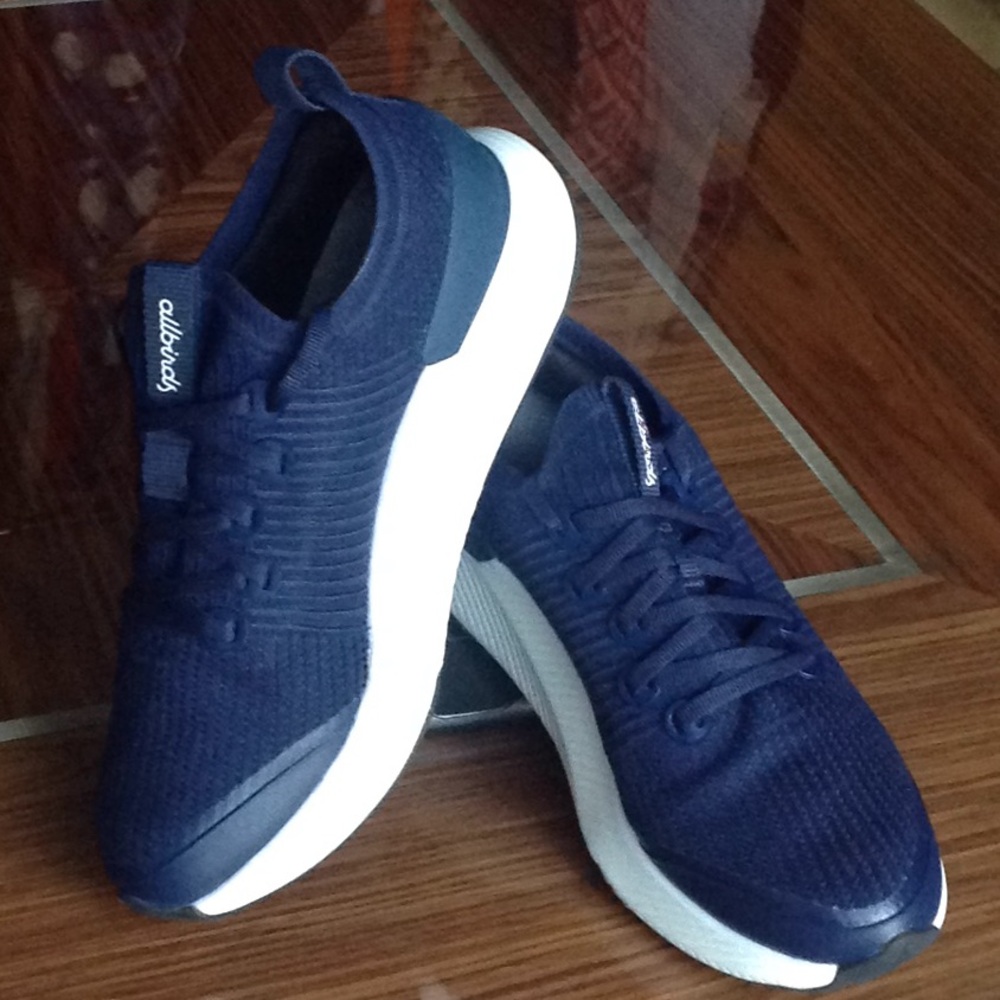 🔴 Allbirds - 'True Navy' Lace Up Tree Runners